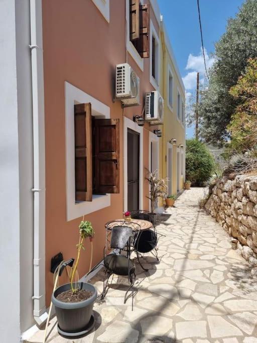 Kavos House Apartment Meyísti Екстериор снимка
