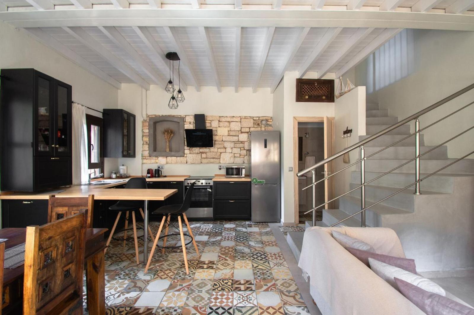 Kavos House Apartment Meyísti Екстериор снимка