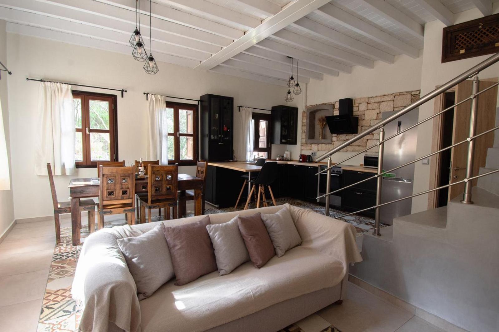 Kavos House Apartment Meyísti Екстериор снимка